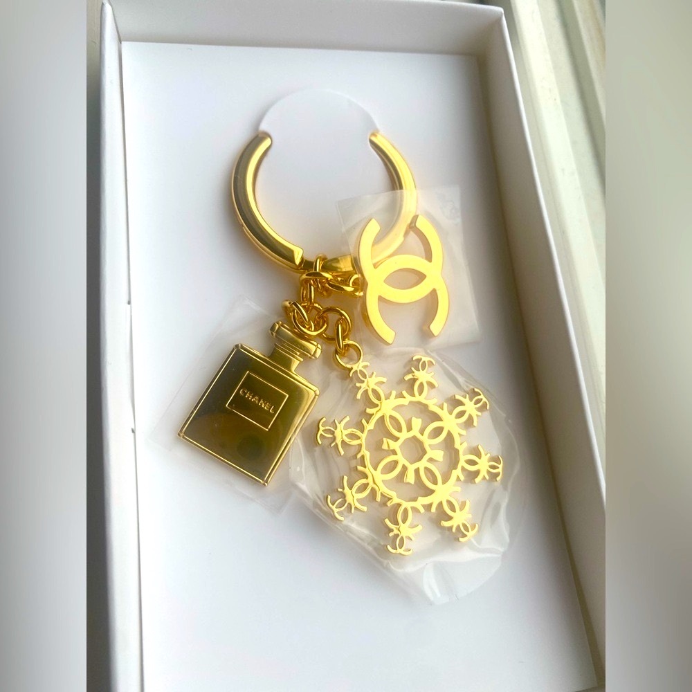 New Chanel Gold Key Chain Mini Perfume Snow Flake Logo - Picture 3 of 6
